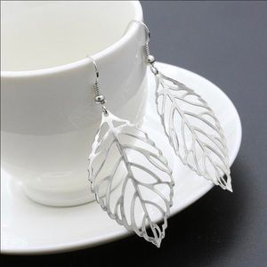Leaf Fashion Earrings Alloy Color Silver